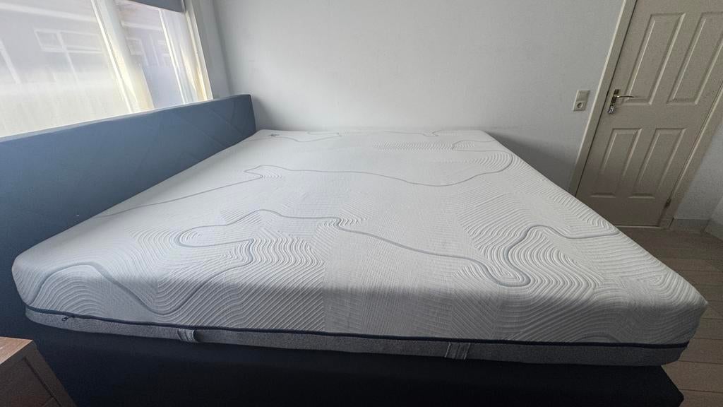 Bright Platinum 200 matras - Zo goed als nieuw, Ophalen, Zo goed als nieuw, Tweepersoons