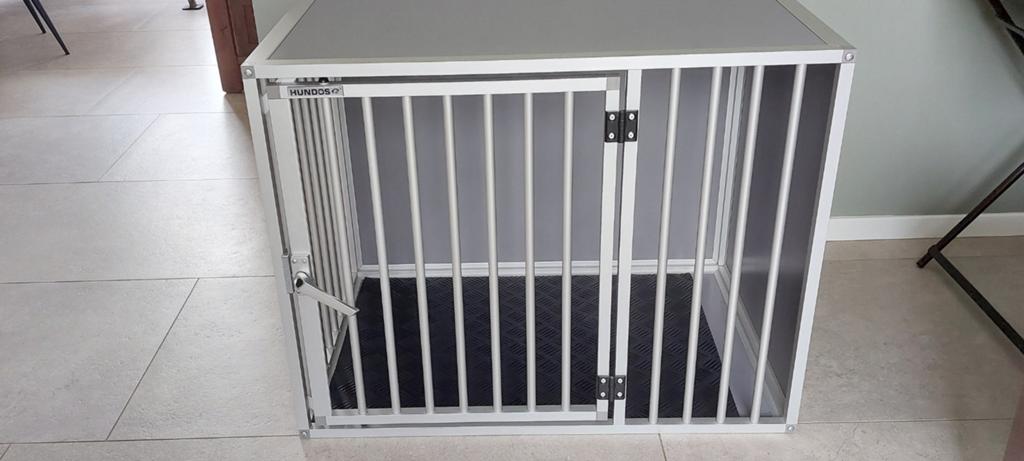 Hundos DL maat M hond, Dieren en Toebehoren, Ophalen, Zo goed als nieuw