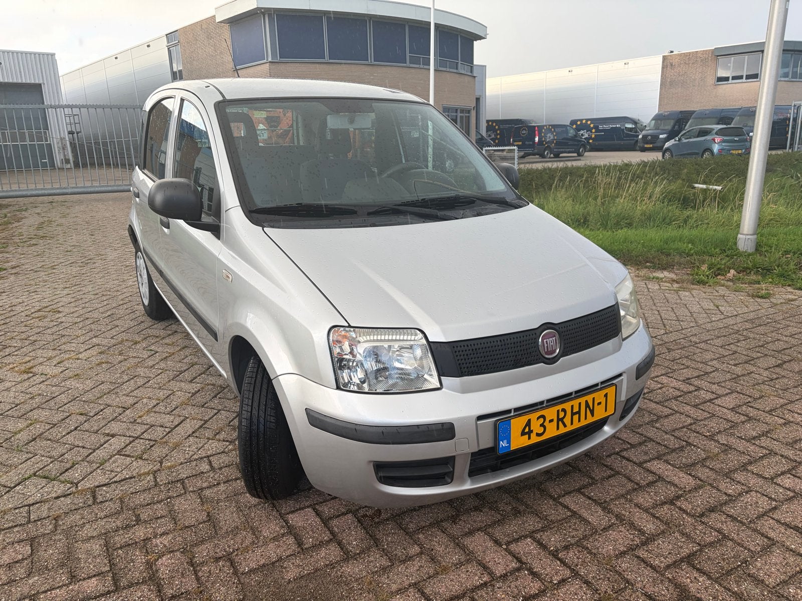 Fiat Panda 1.2 2011 Grijs met weinig km 30.101 NAP, Auto's, 1242 cc, Origineel Nederlands, Bedrijf, Handgeschakeld