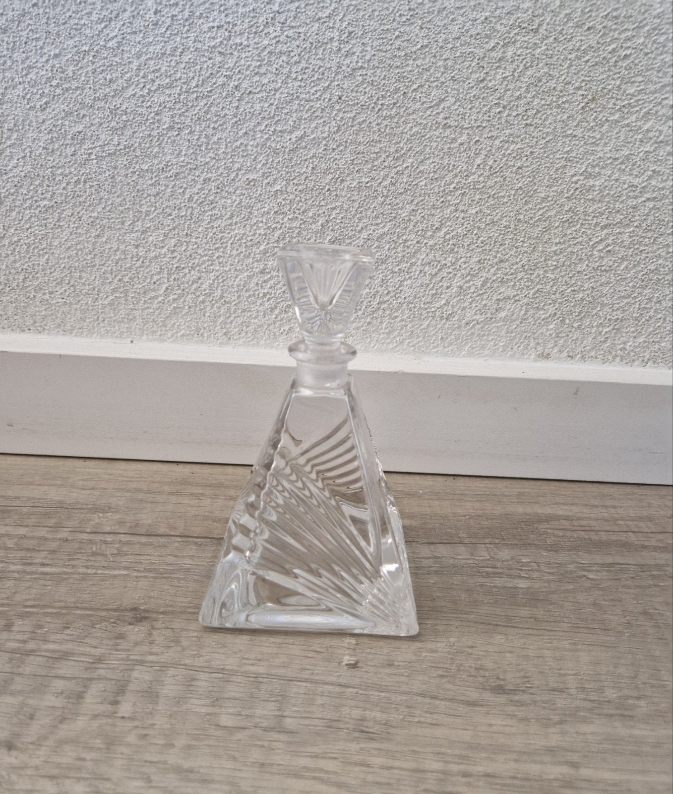 kristallen fles glazen flesje piramide vorm karaf, Ophalen of Verzenden