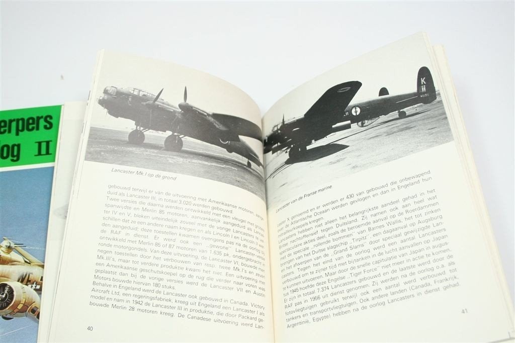 Bommenwerpers W.O. II Deel 1 + 2 — B. van der Klaauw, Gebruikt, Schaalmodel, -, -