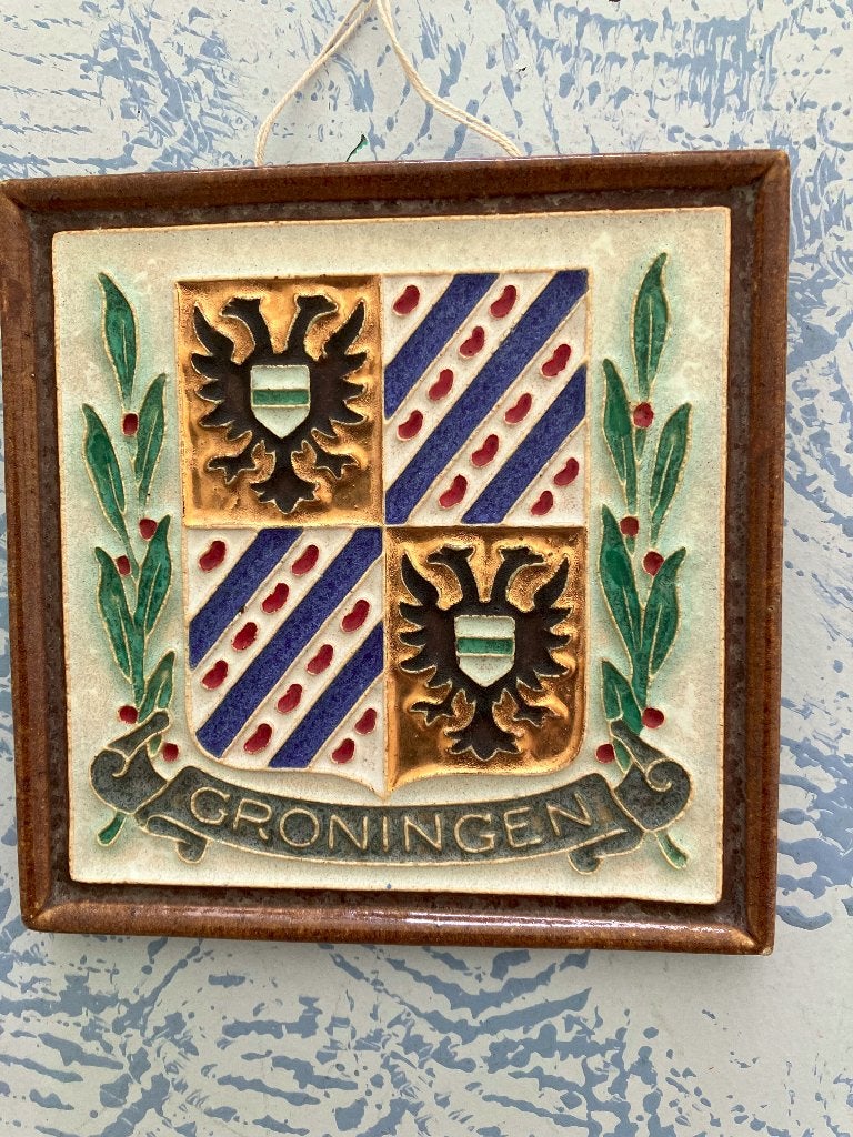 Wandtegel gemaakt in Delft met provincievlag Groningen, Antiek en Kunst, Antiek | Wandborden en Tegels, Ophalen of Verzenden