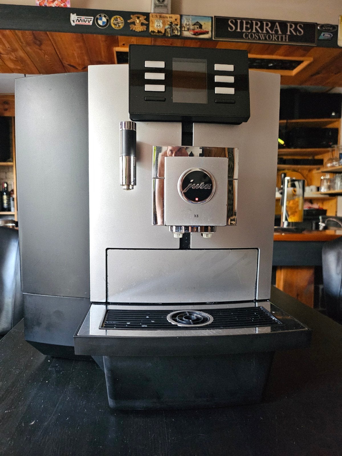 Jura X8 Koffiemachine - Recent onderhoud gehad, Ophalen, Afneembaar waterreservoir, 10 kopjes of meer, Koffiemachine