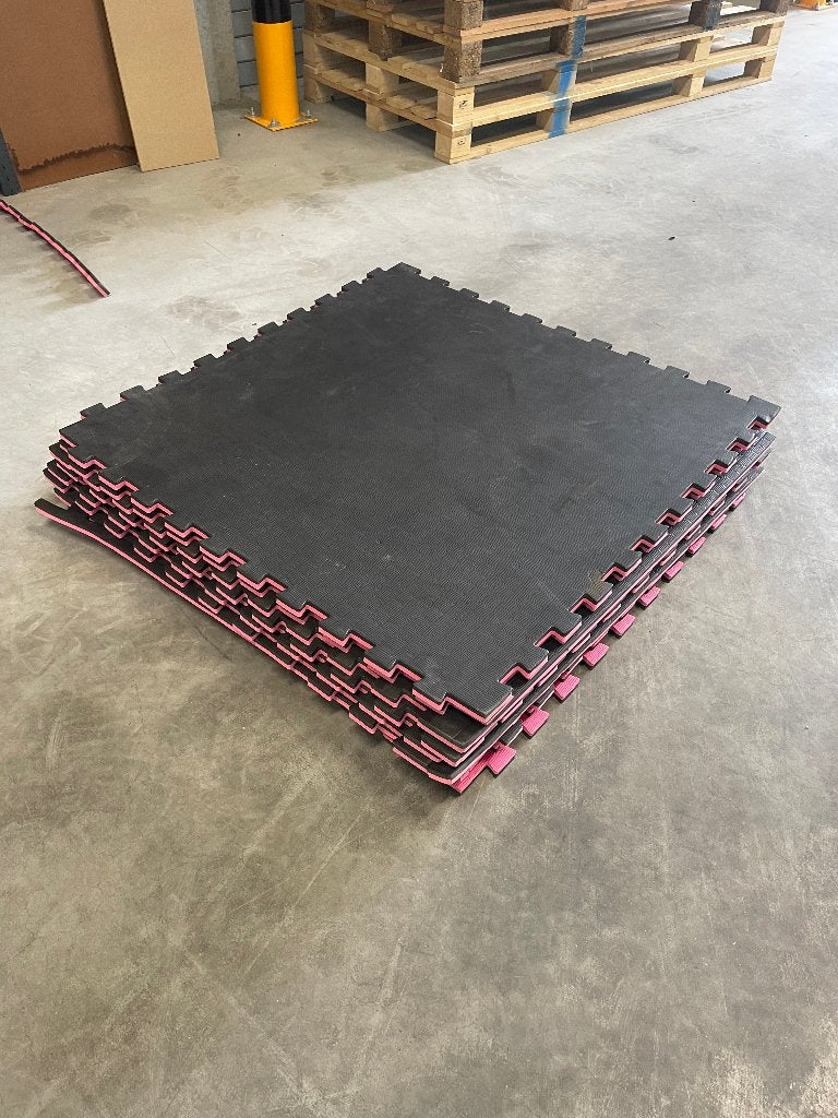 Puzzelmatten Rood/Zwart, Sport en Fitness, Fitnessmaterialen, Ophalen of Verzenden, Zo goed als nieuw, Fitnessmat