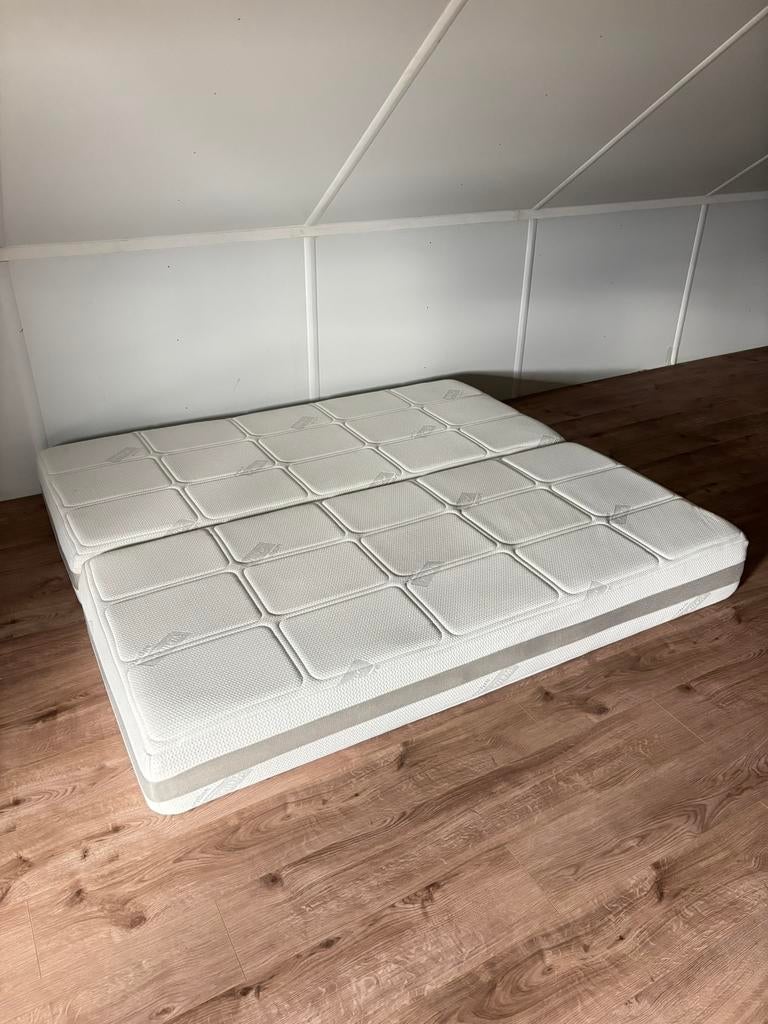 Gratis Wellpur Gold F110 matras, Huis en Inrichting, Ophalen, Gebruikt, 90 cm, Eenpersoons