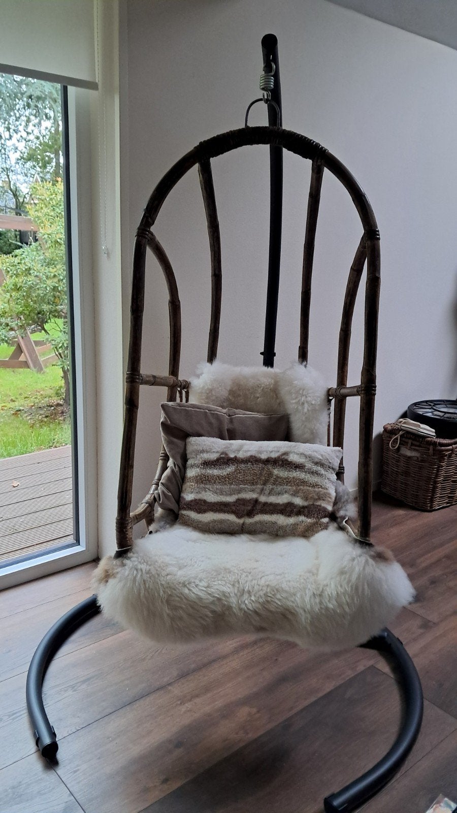 Te koop mooie hangstoel/eistoel met standaard, Ophalen, Overige kleuren, Riet of Rotan, Zo goed als nieuw