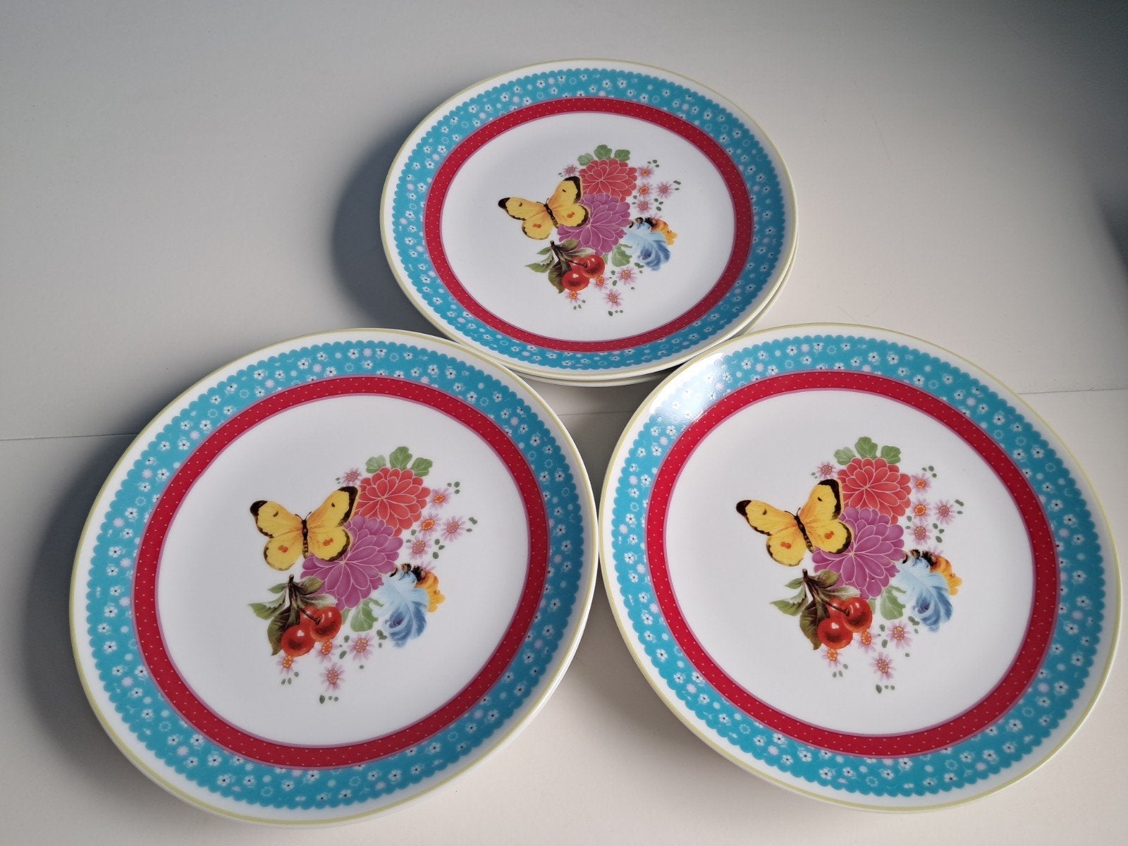 Kleurrijk gebak/vlaai bordjes. Leuk voor kinderfeestjes., Ophalen of Verzenden
