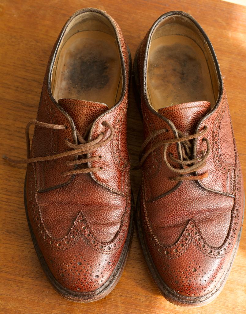 2x Embassy Brooks zwart/ bruin veterschoen mt 38 (3 3/8), Kleding | Heren, Schoenen, Overige kleuren, Embassy, Ophalen of Verzenden