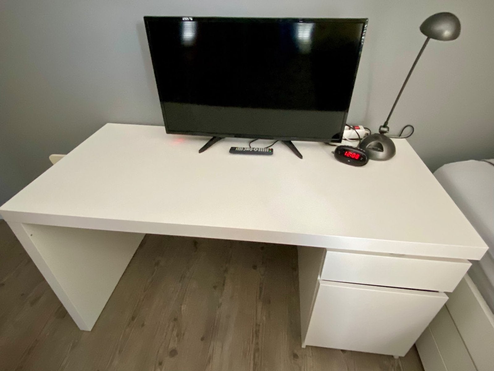 IKEA Malm Bureau Wit - 140x65x73 cm, Ophalen, Gebruikt, Spaanplaat of MDF, IKEA