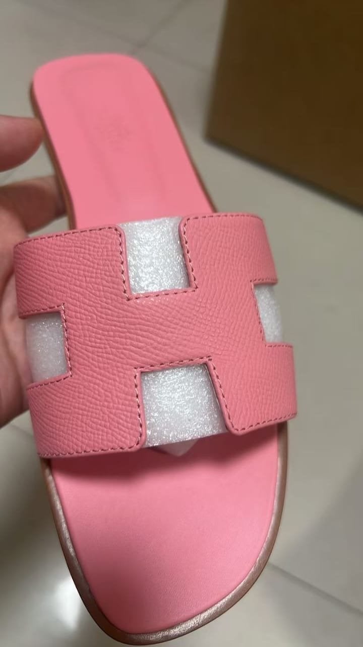 Nieuwe roze Hermès slippers maat 42, Kleding | Dames, Schoenen, Ophalen, Nieuw, Roze, Slippers