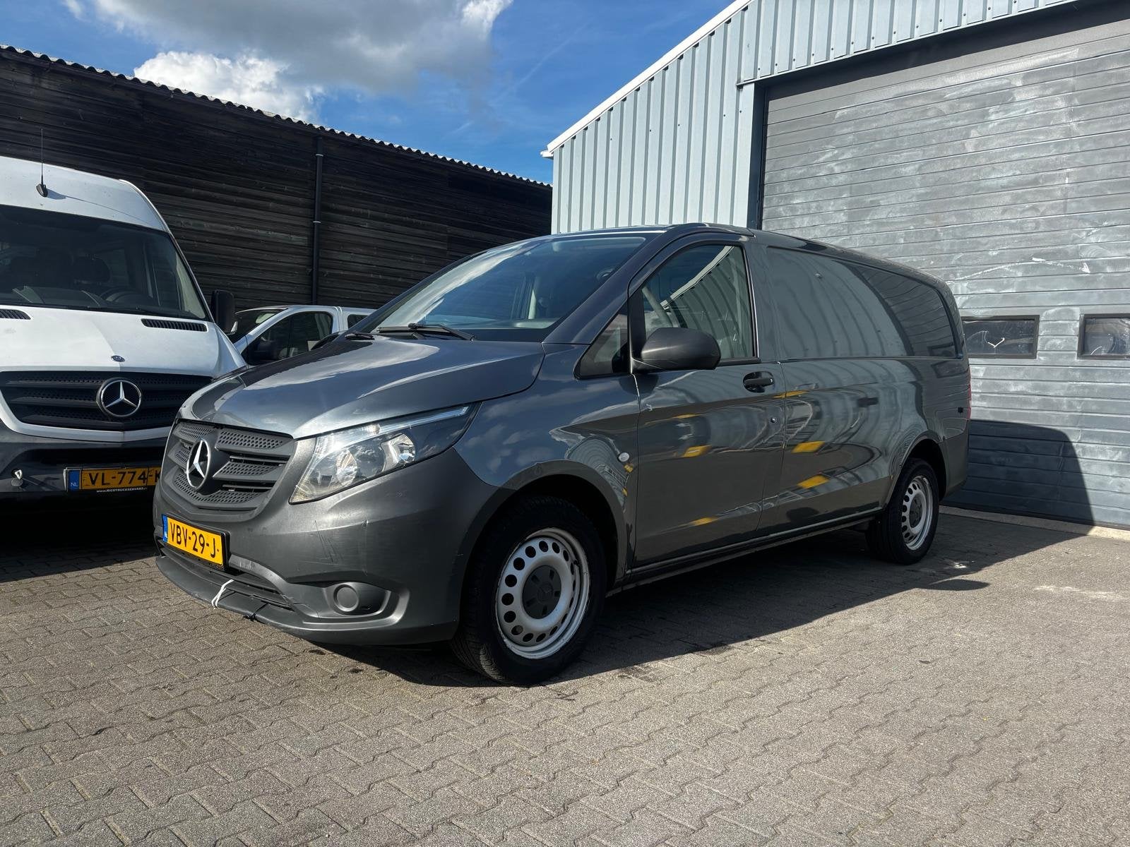 Mercedes-Benz Vito 114 CDI L2 Navi Cruise control Carplay Ai, Auto's, 136 pk, Gebruikt, Euro 6, 4 cilinders