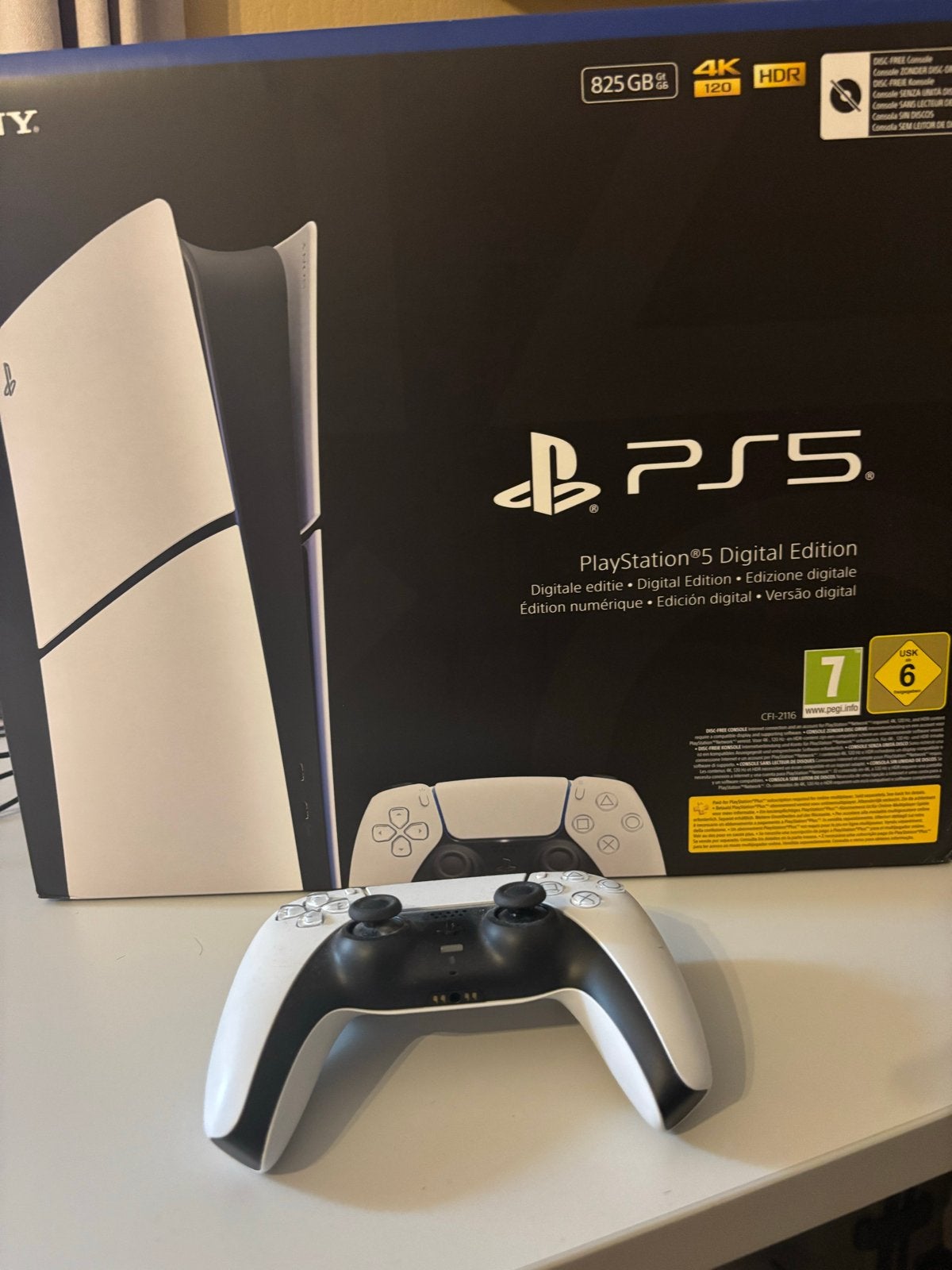 Nieuwe PlayStation 5 Slim Digital Edition, Ophalen of Verzenden, Zo goed als nieuw, Playstation 5 Digital