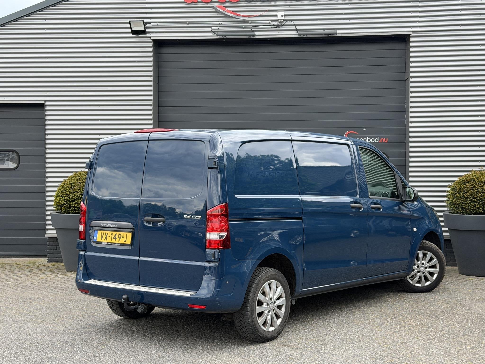 Mercedes-Benz Vito 114 CDI Lang | Trekhaak | Cruise Control, Auto's, Automaat, Euro 5, Gebruikt, Start-stop-systeem