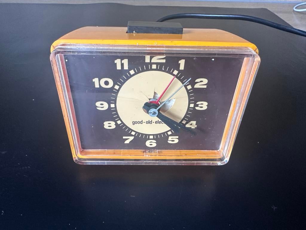 Good Old Electric Vintage Gele Wekker met Sluimerfunctie, Ophalen of Verzenden, Gebruikt, Analoog