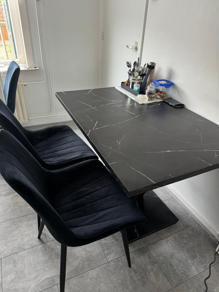 COMPLETE Eetset 4 stoelen + tafel (Zo goed als nieuw), Huis en Inrichting, Ophalen, Zo goed als nieuw, Modern, 4 tot 6 stoelen