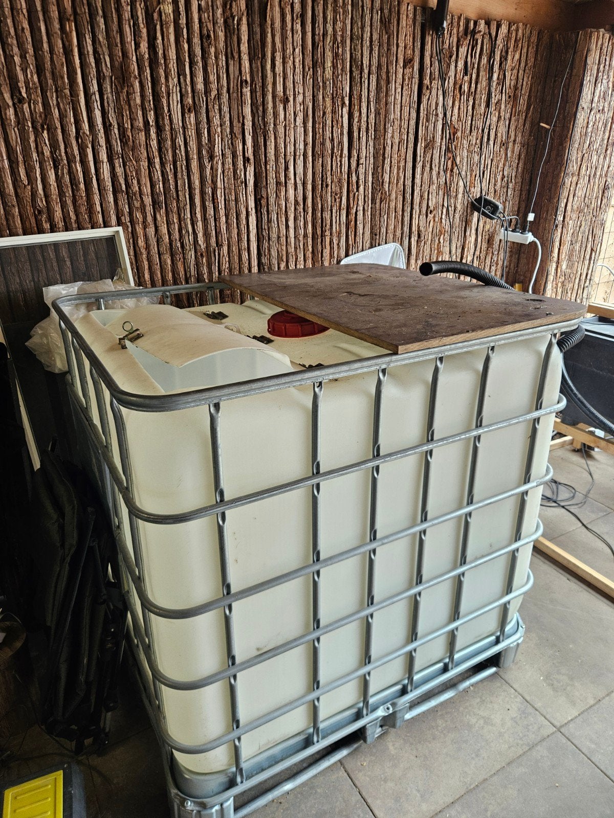 Quarantaine IBC vat met pomp!, Ophalen, Gebruikt