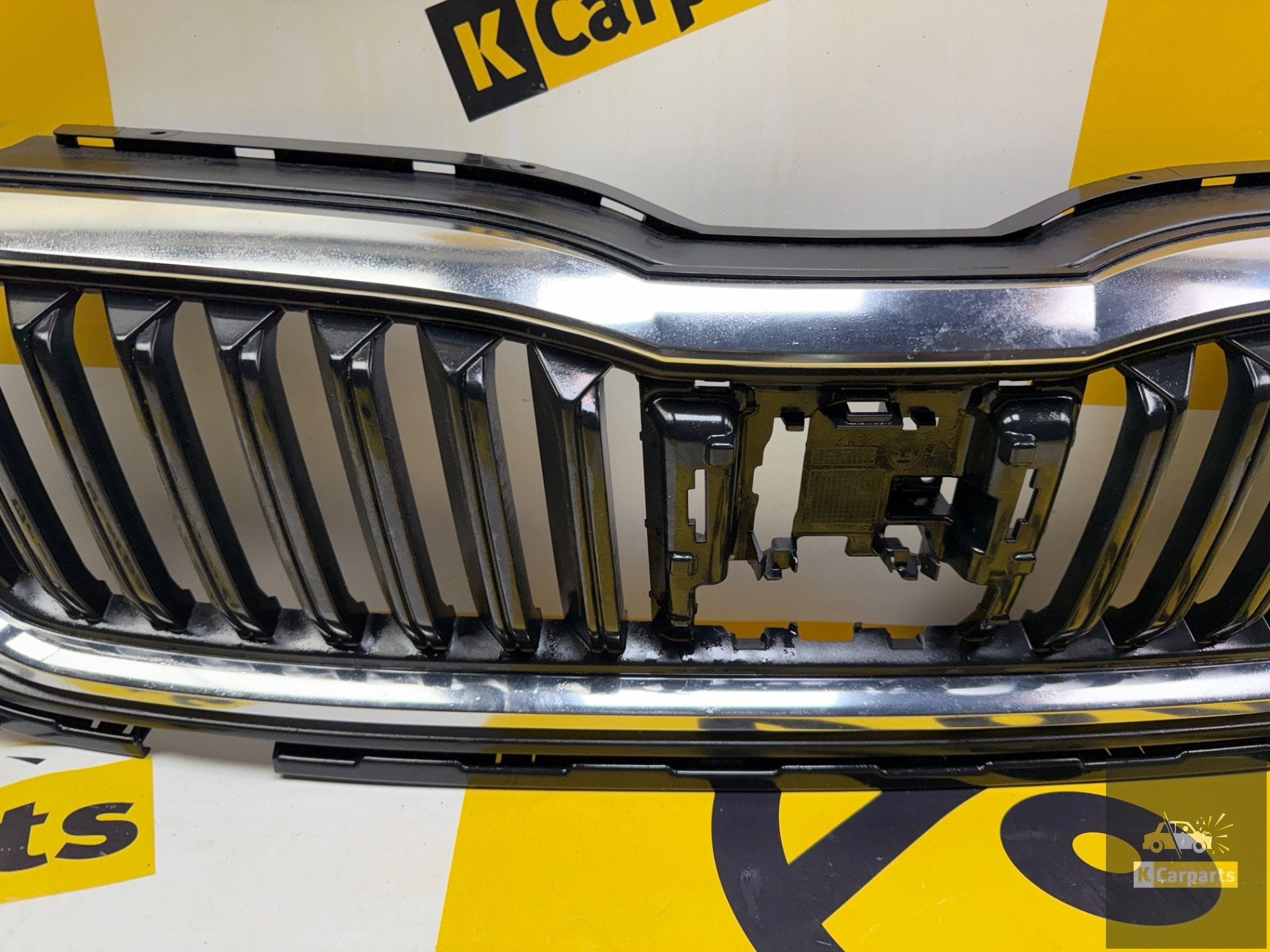 Skoda Octavia 4 Grill Origineel IV 5E3 19-5E3 Grill, Voor, Skoda, Bumper, Skoda Auto a.s.