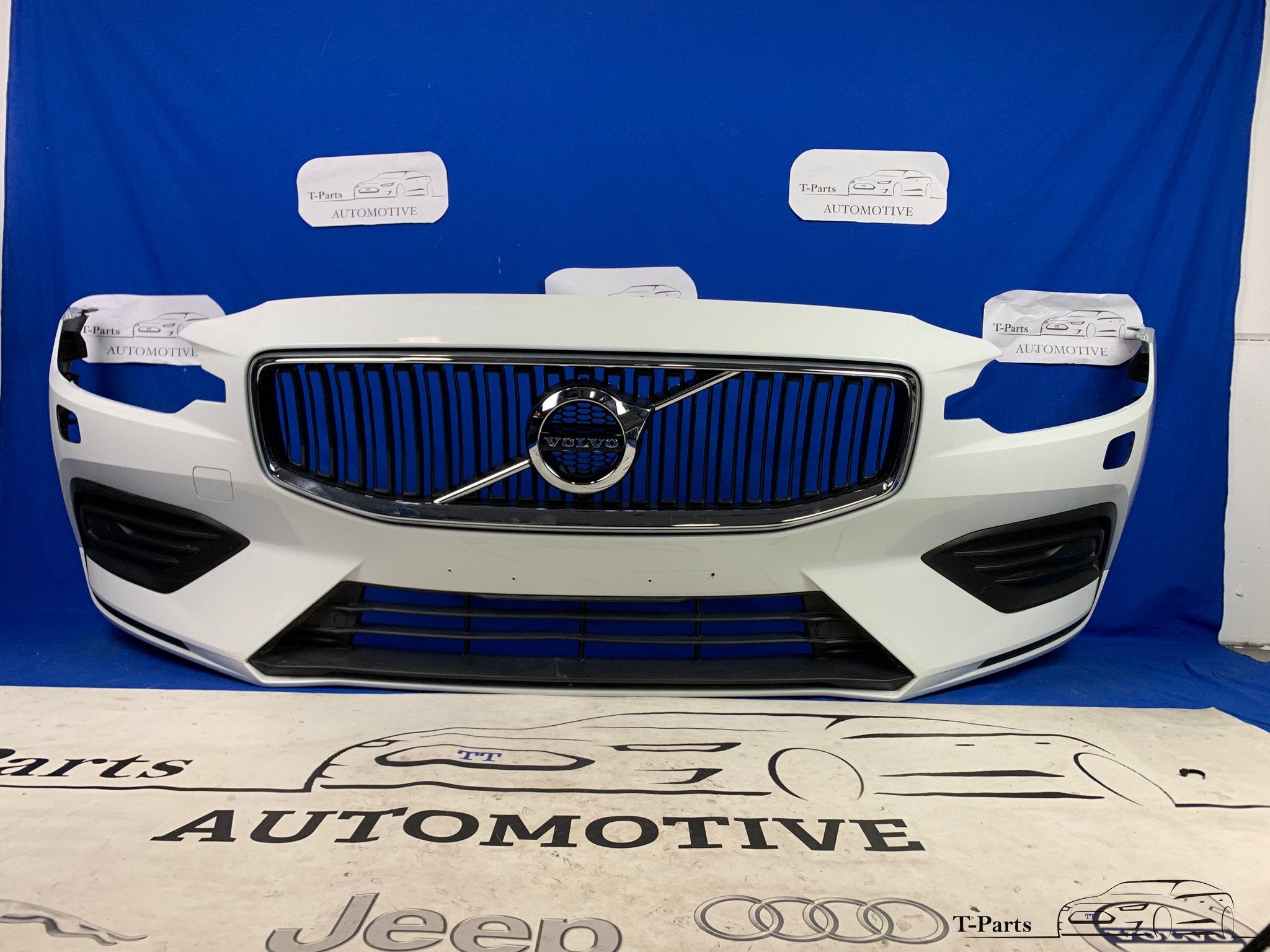 Volvo S60 V60 voorbumper grille WIT bumper gril 2018+, Info@fabrikant.eu, Ophalen of Verzenden, Volvo, Bumper