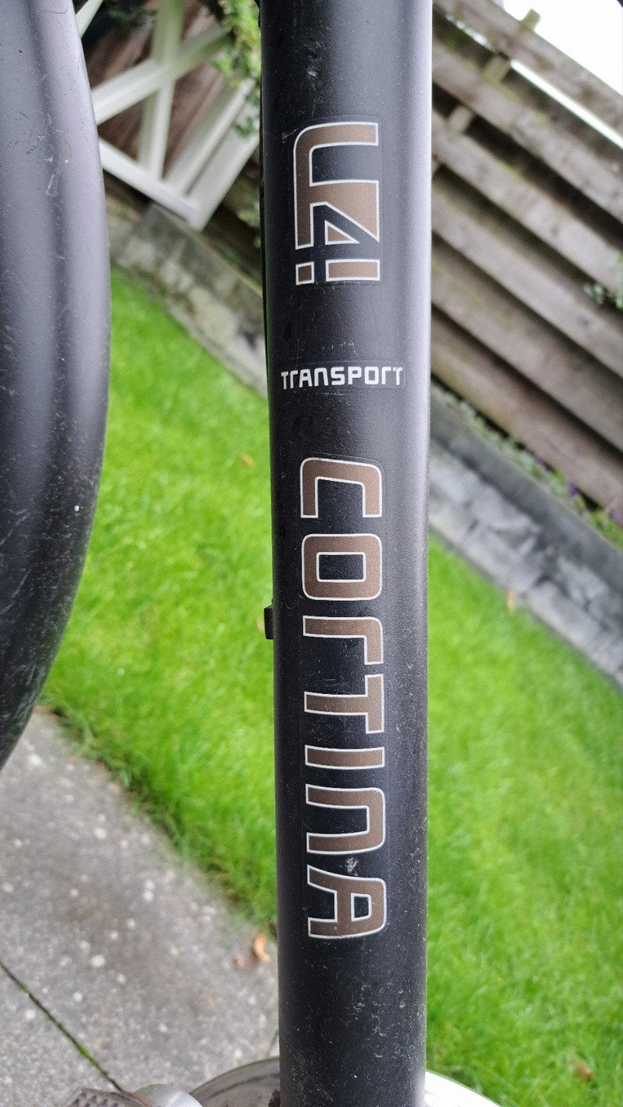 Foto 5 van Cortina U4 Transportfiets - 28inch Zwart, in goede staat