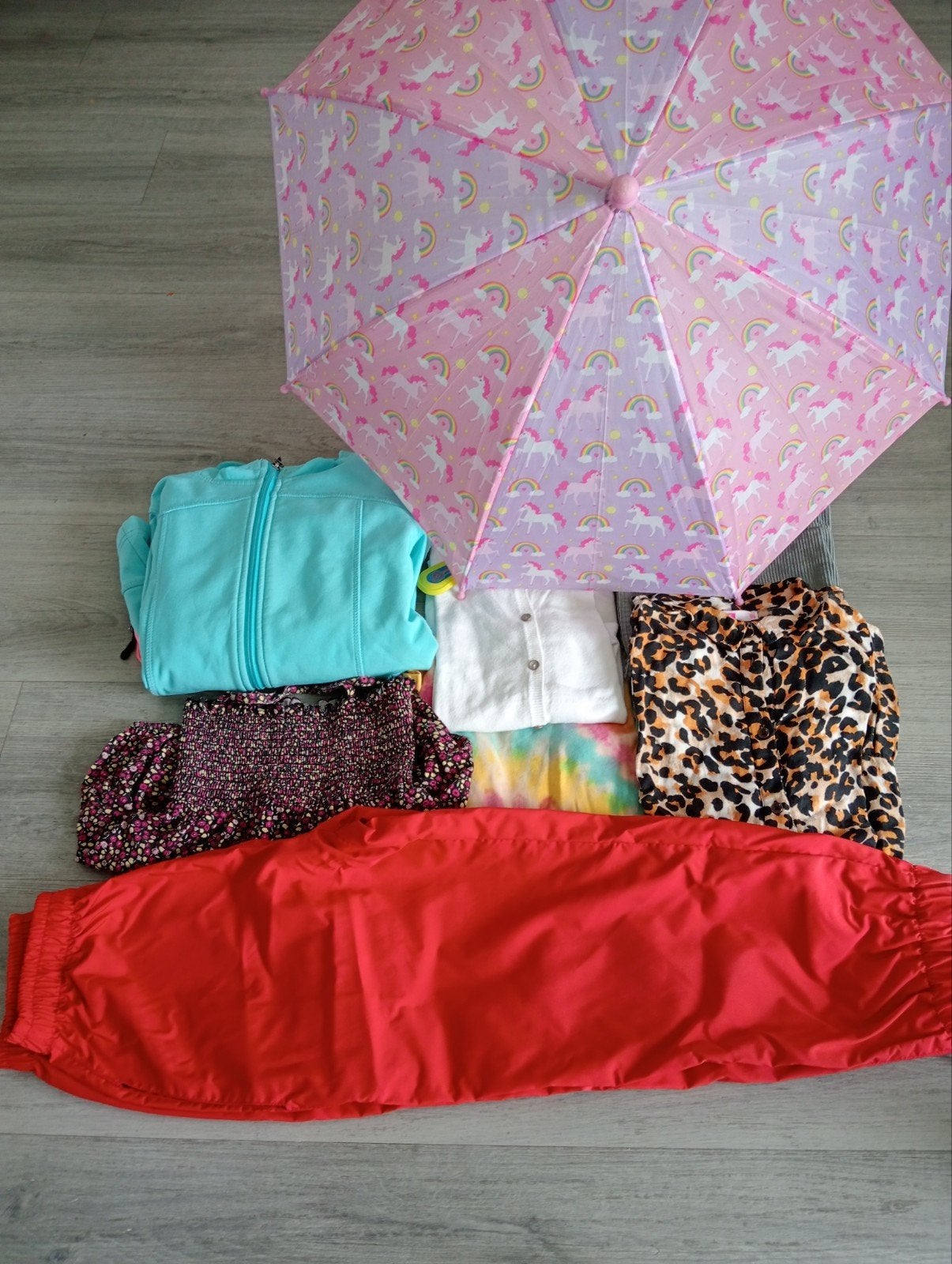 Kledingbundel Meisje 122/128 + Puma sneakers (33) & paraplu, Ophalen of Verzenden, Gebruikt, Puma, Zara, Okadi, C&A, Meisje