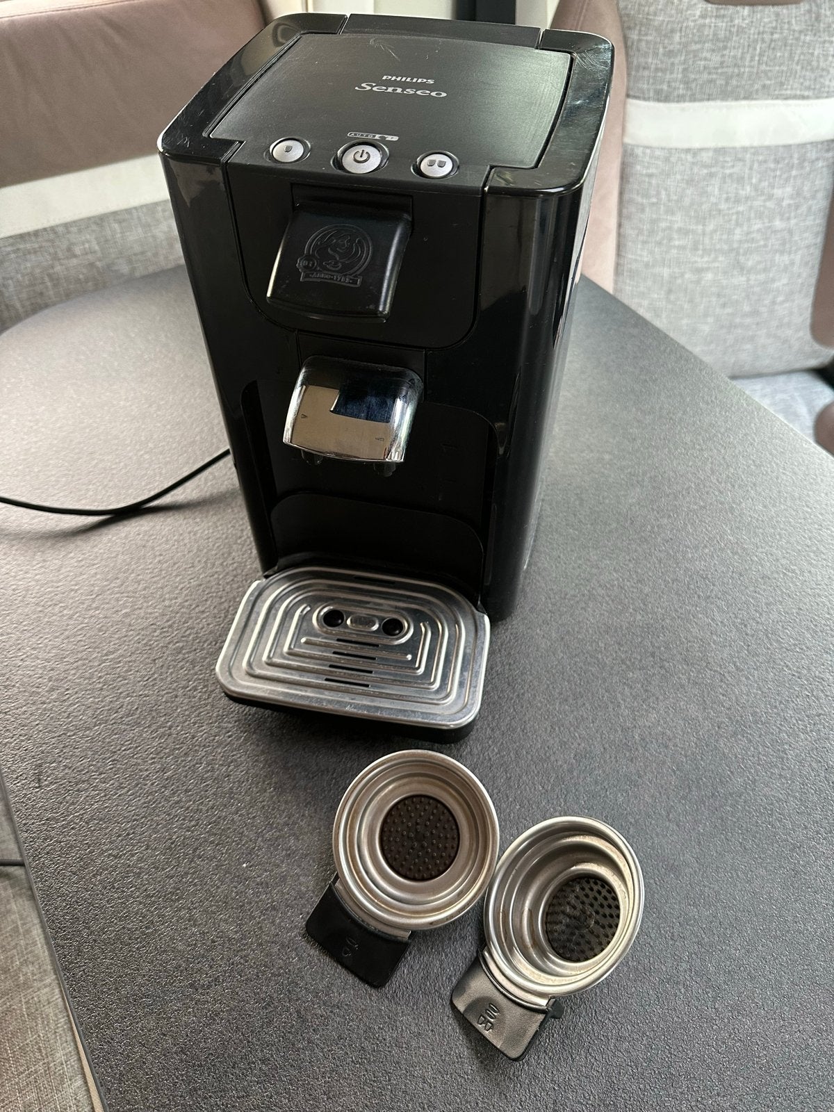Originele Campeo Truck Senseo 700 watt met padhouders, Ophalen, Gebruikt, Koffiemachine, Koffiepads en cups