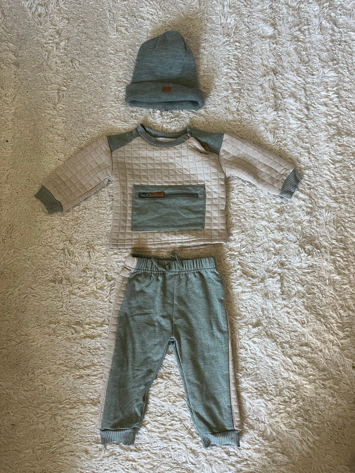 Rachel Zoe set: trui, broek en muts (18M), Ophalen of Verzenden, Zo goed als nieuw, Jongetje of Meisje