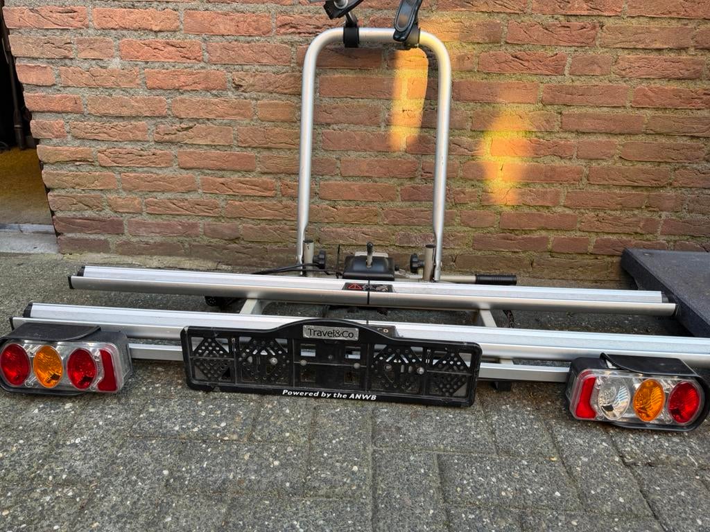 ANWB Fietsendrager Travel &Co voor 2 fietsen. Kantelbaar, Auto diversen, Fietsendragers, Ophalen, Elektrische fiets, Zo goed als nieuw