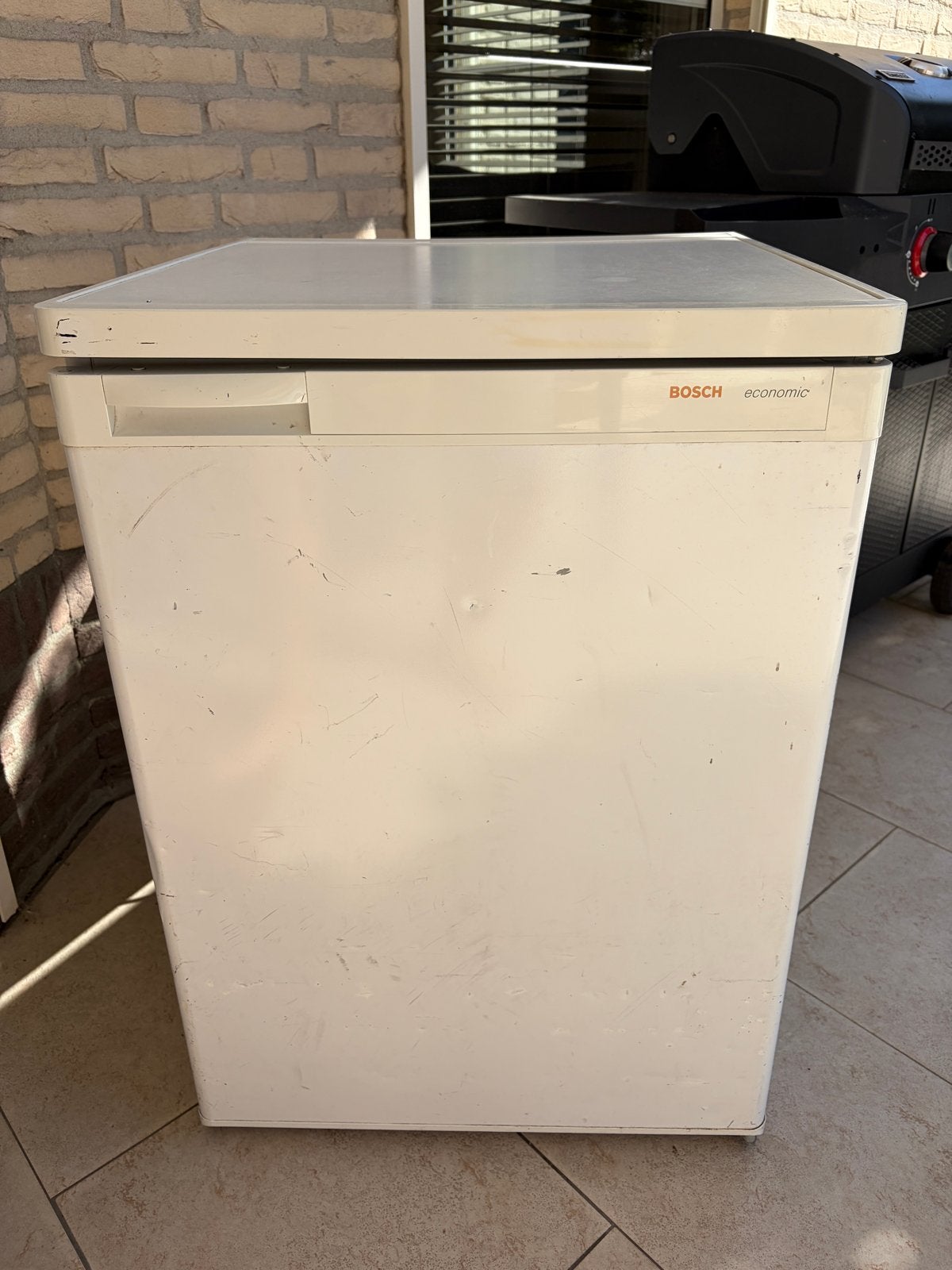 Bosch Economic Koelkast met vriesvak, gebruikt, Gebruikt, 100 tot 150 liter, Energieklasse A of zuiniger, 45 tot 60 cm