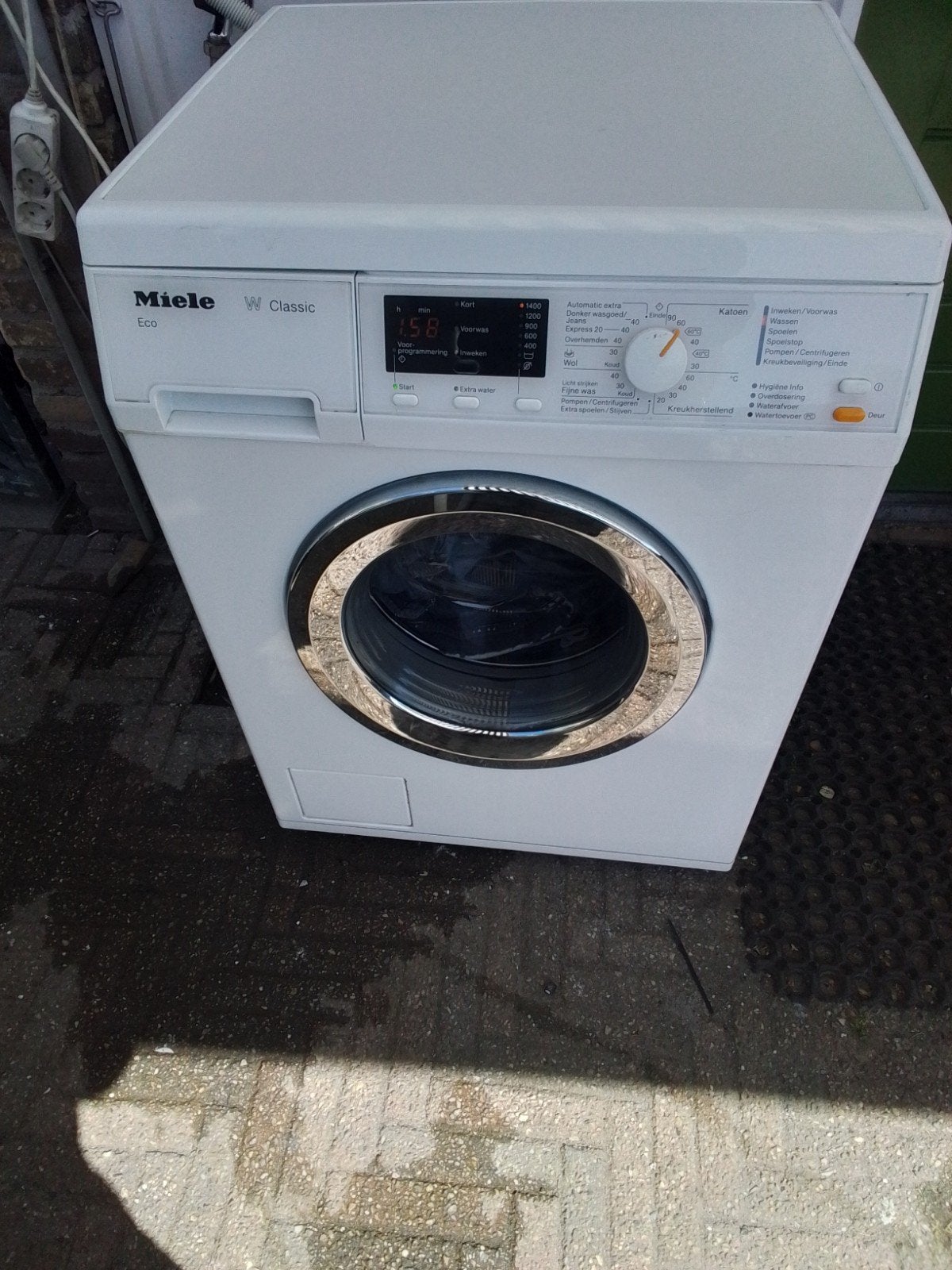 Miele wasmachine w classic 7kilo 1400 toeren, 6 tot 8 kg, Ophalen, 1200 tot 1600 toeren, 85 tot 90 cm