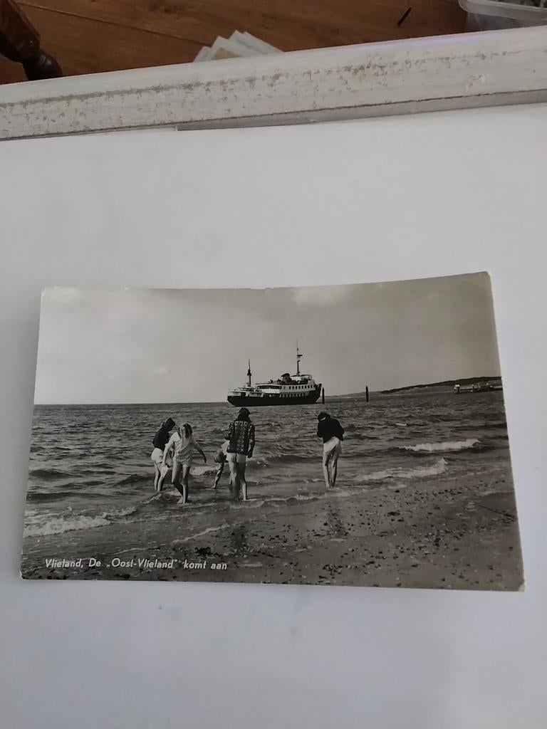 V.IELAND. DE. "OOST-V.IELAND"  KOMT AAN. 1970, Verzamelen, Ansichtkaarten | Nederland, Ophalen of Verzenden, 1960 tot 1980, Zeeland