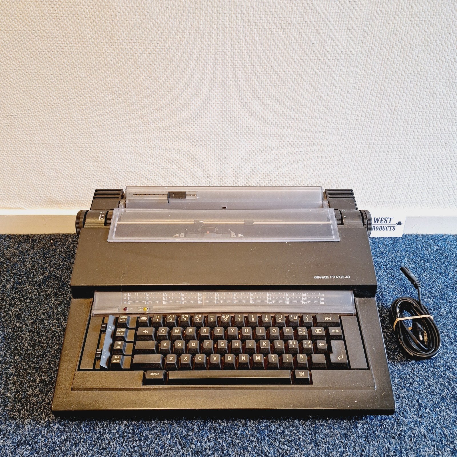 Olivetti Praxis 40 - Elektrische Typemachine, Diversen, Typemachines, Gebruikt, ., Ophalen of Verzenden, .