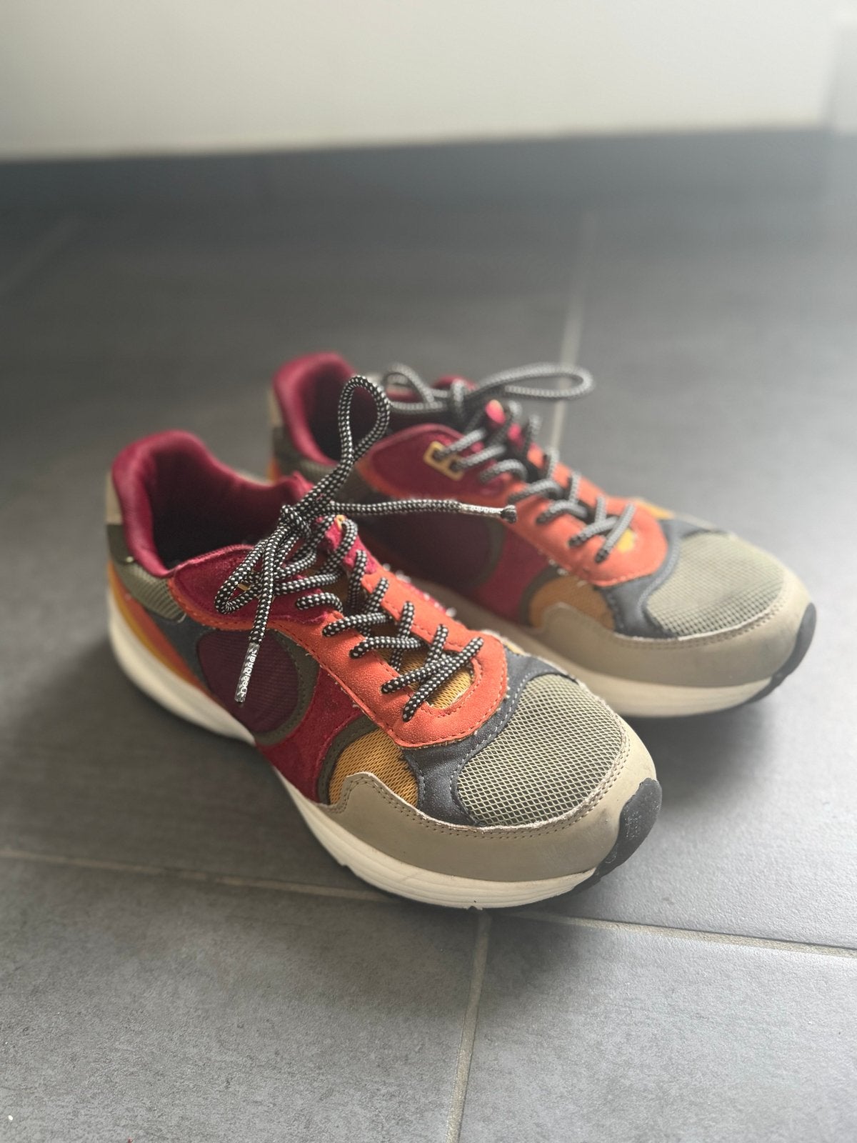 Desigual sneakers maat 37 - Zo goed als nieuw, Kleding | Dames, Ophalen of Verzenden, Zo goed als nieuw, Overige kleuren, Sneakers of Gympen