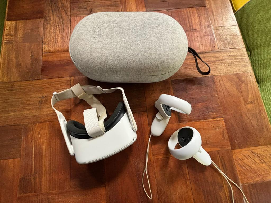 Oculus Quest 2 VR bril, Spelcomputers en Games, Virtual Reality, Zo goed als nieuw, Overige platformen, Ophalen
