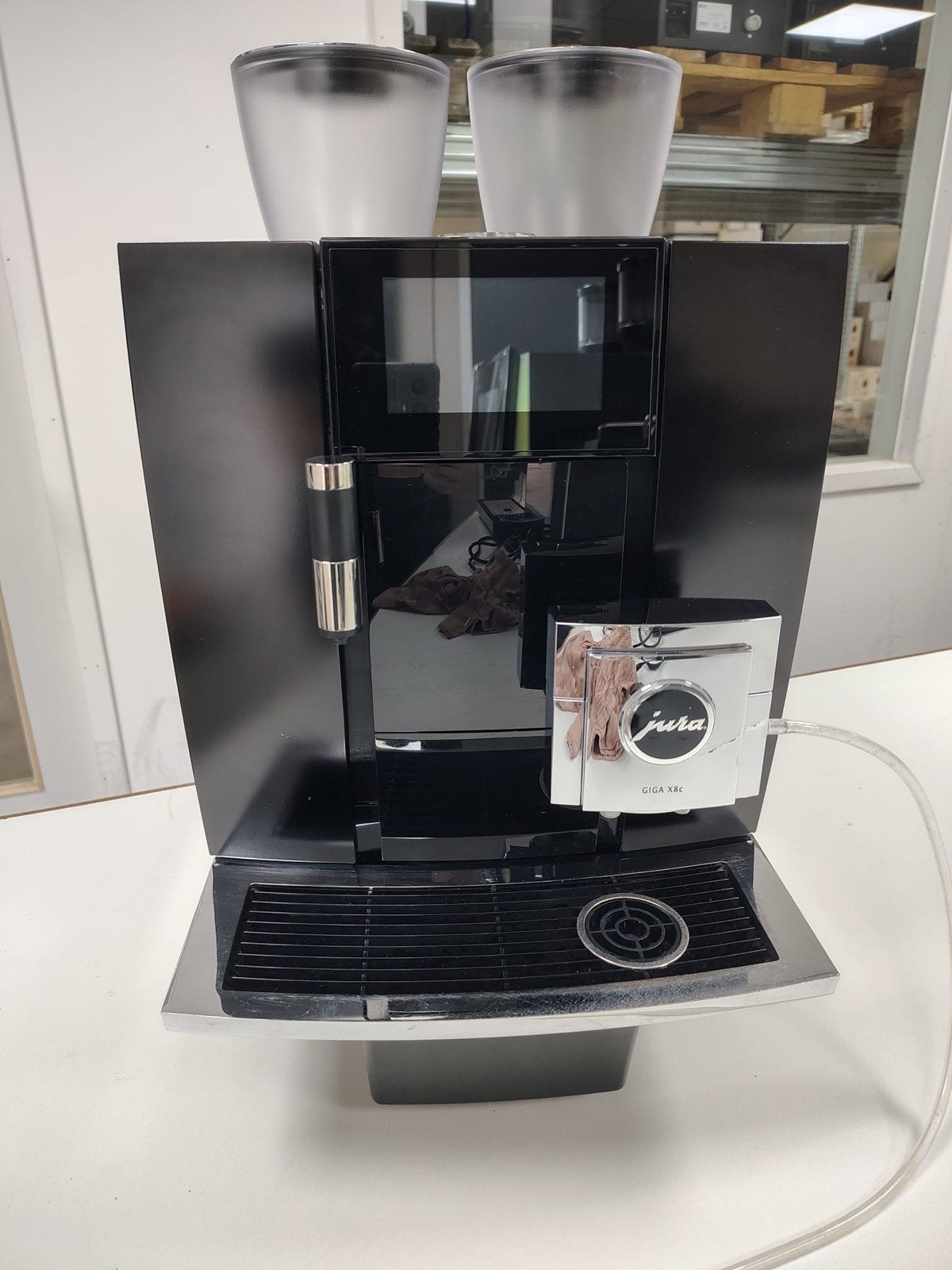 Jura Giga X8c Professionele Koffiemachine - Zo goed als nieu, Witgoed en Apparatuur, Koffiezetapparaten, Ophalen, Afneembaar waterreservoir
