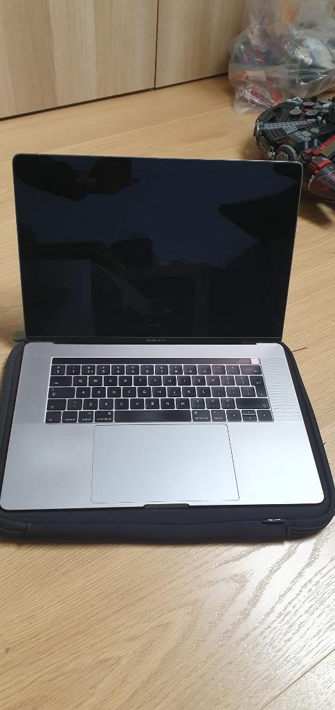 MacBook Pro 15" (2016) | 16GB RAM | 256GB SSD | Nette staat, Computers en Software, Apple Macbooks, Zo goed als nieuw, MacBook Pro