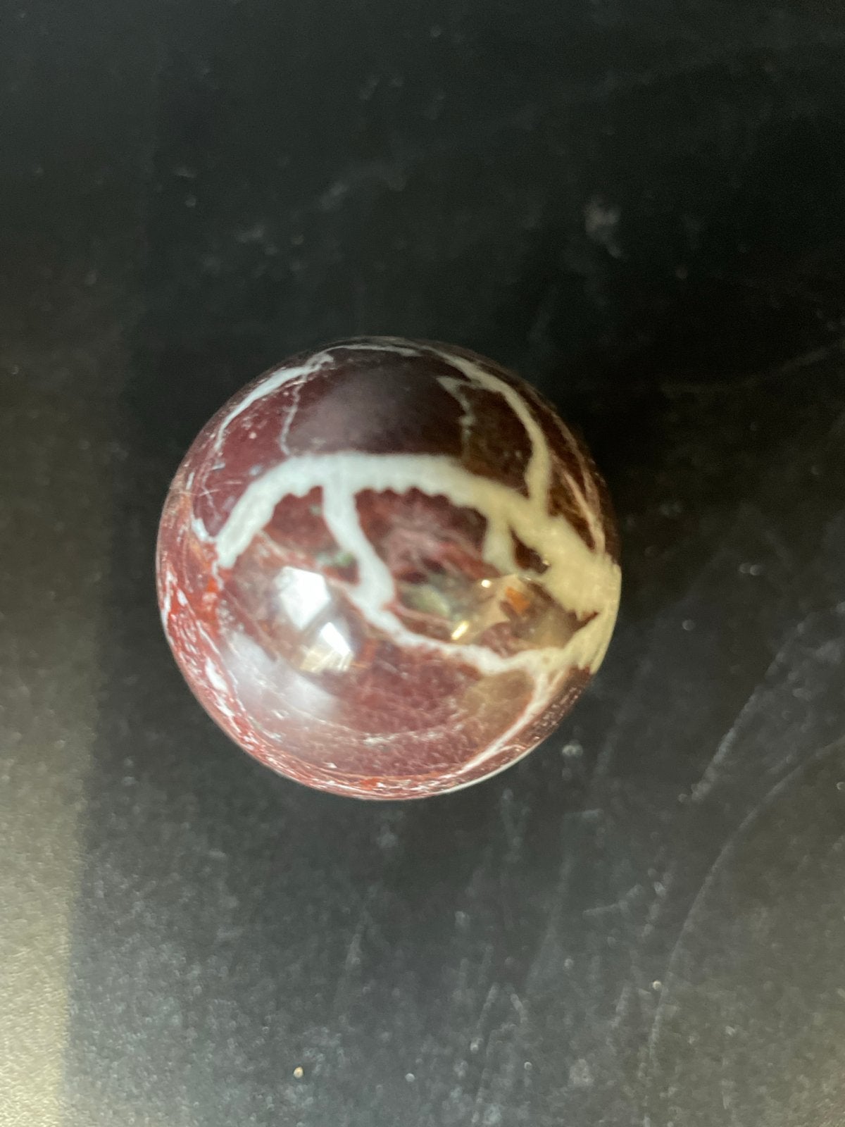 Decoratief marmeren ei - Rood met witte aders, Ophalen of Verzenden, Gebruikt