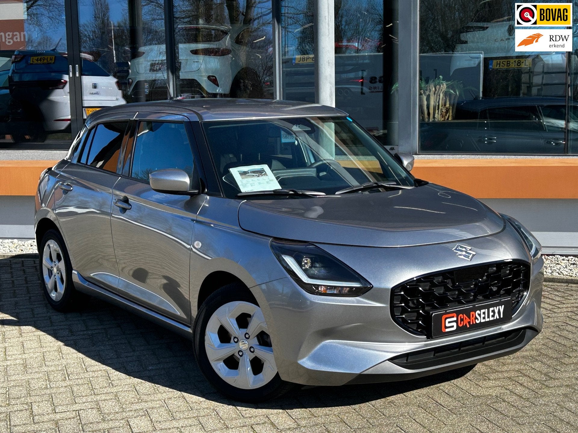Suzuki SWIFT 1.2 Style Smart Hybrid / Carplay / adaptieve cr, Auto's, Suzuki, 83 pk, Gebruikt, Euro 6, 400 kg