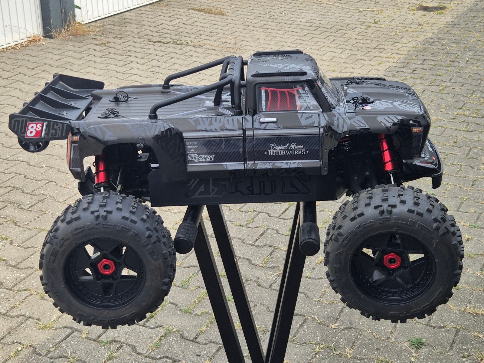 Arrma Outcast 8s Roller, Hobby en Vrije tijd, Ophalen of Verzenden, Overige schalen, Onderdeel