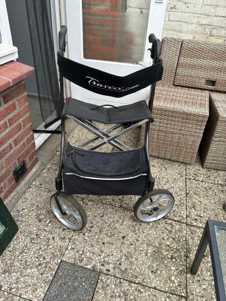 Rollator, Diversen, Ophalen, Opvouwbaar, Zo goed als nieuw