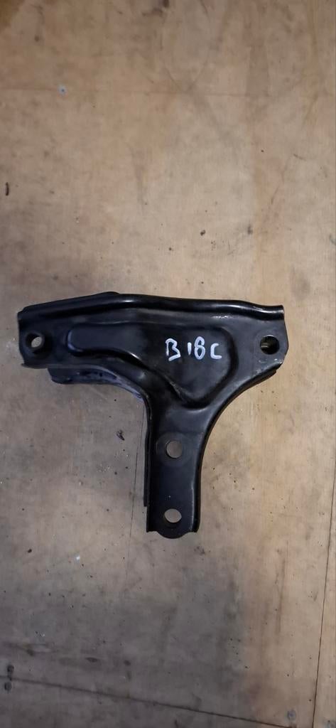 B18C motorsteun t-bracket achterzijde Genuine Honda, Auto-onderdelen, Ophalen of Verzenden, Gebruikt, Honda