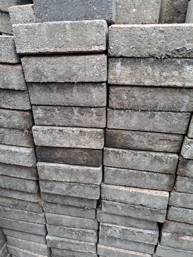 Gratis stenen +/- 85m2, Tuin en Terras, Ophalen, Gebruikt, Klinkers, 10 m² of meer