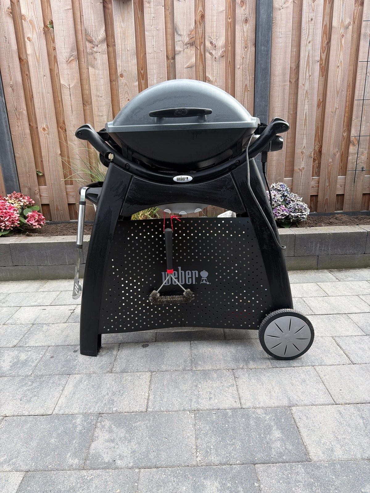 Weber Q 2400 Elektrische Barbecue - nette staat., Ophalen, Gebruikt