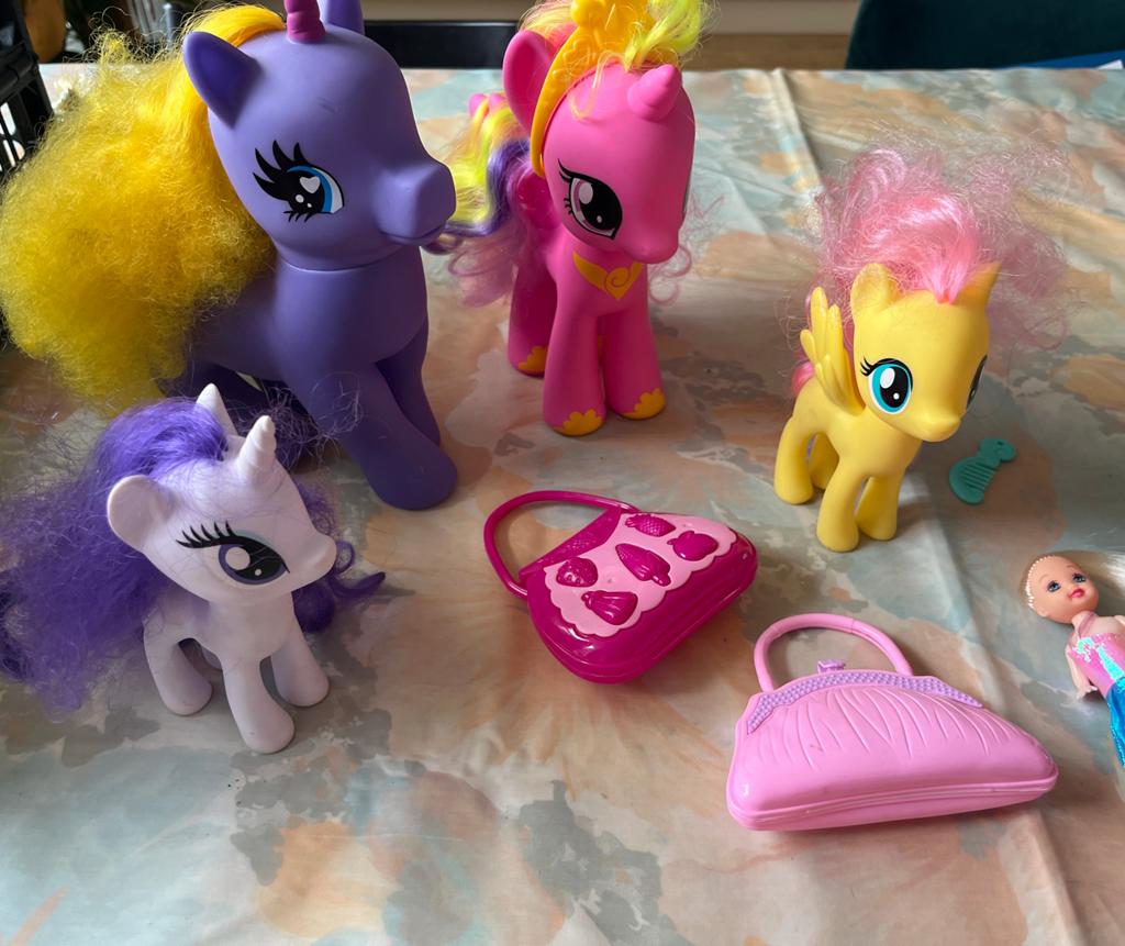 4 My Little Pony paardjes, klein en groot met kammetje, Kinderen en Baby's, Speelgoed | My Little Pony, Gebruikt, Ophalen of Verzenden