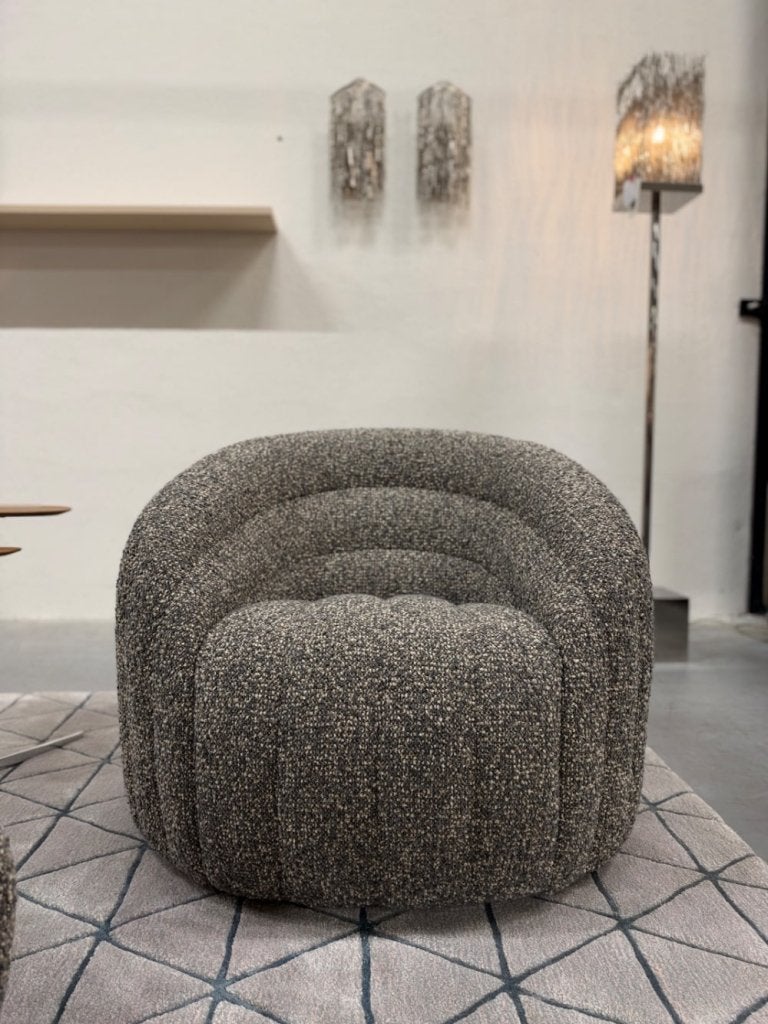 Nieuw Pode Balini Fauteuil met poef Nuvola stof, Leolux, Info@leolux.nl, Nieuw, 75 tot 100 cm