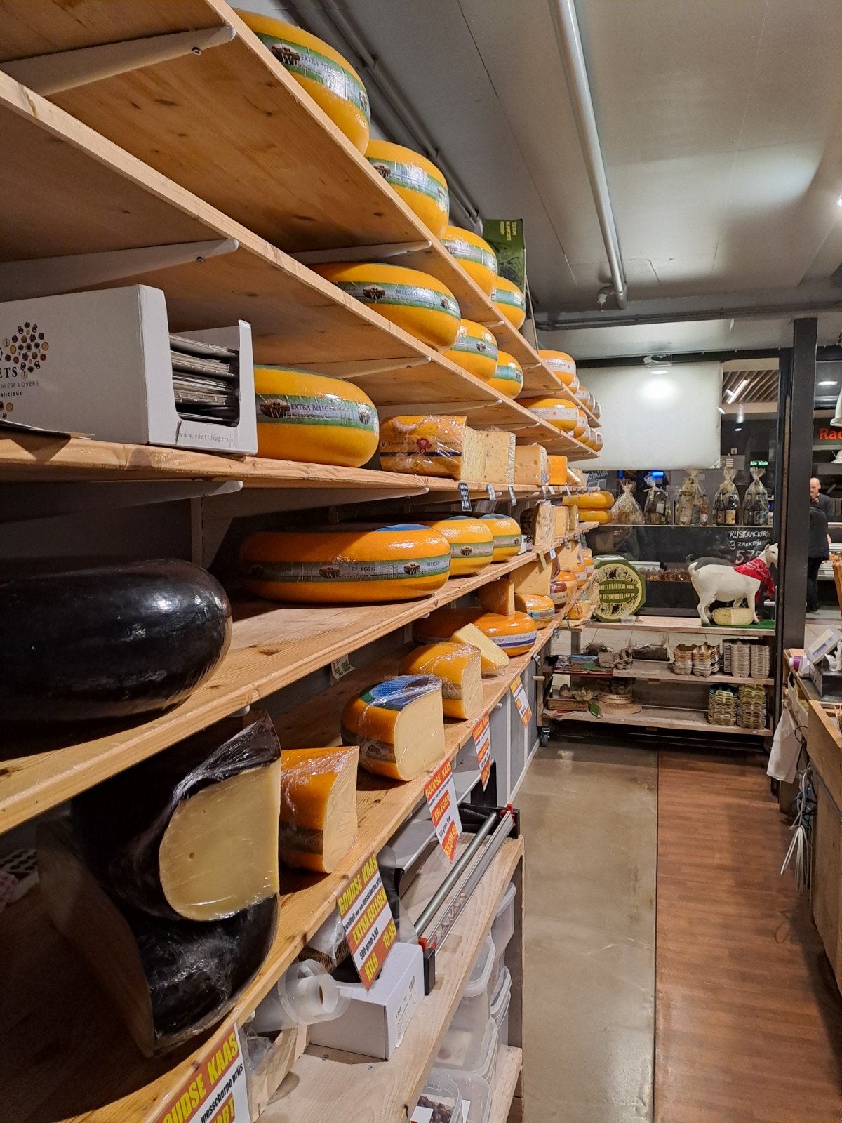 Complete inventaris kaas/noten/rijstcrackers/delic. winkel, Ophalen