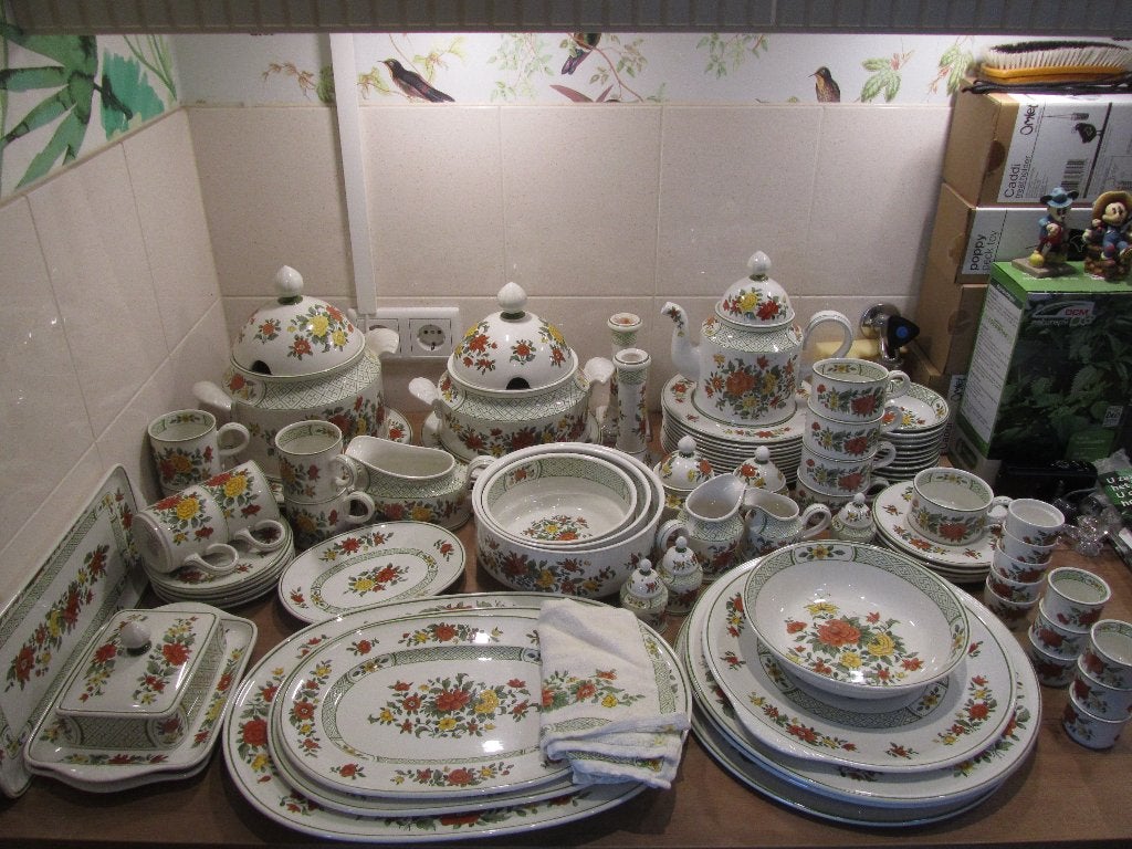 Summerday Villeroy en Boch serviesdelen, Huis en Inrichting, Overige typen, Ophalen of Verzenden, Zo goed als nieuw, Overige stijlen