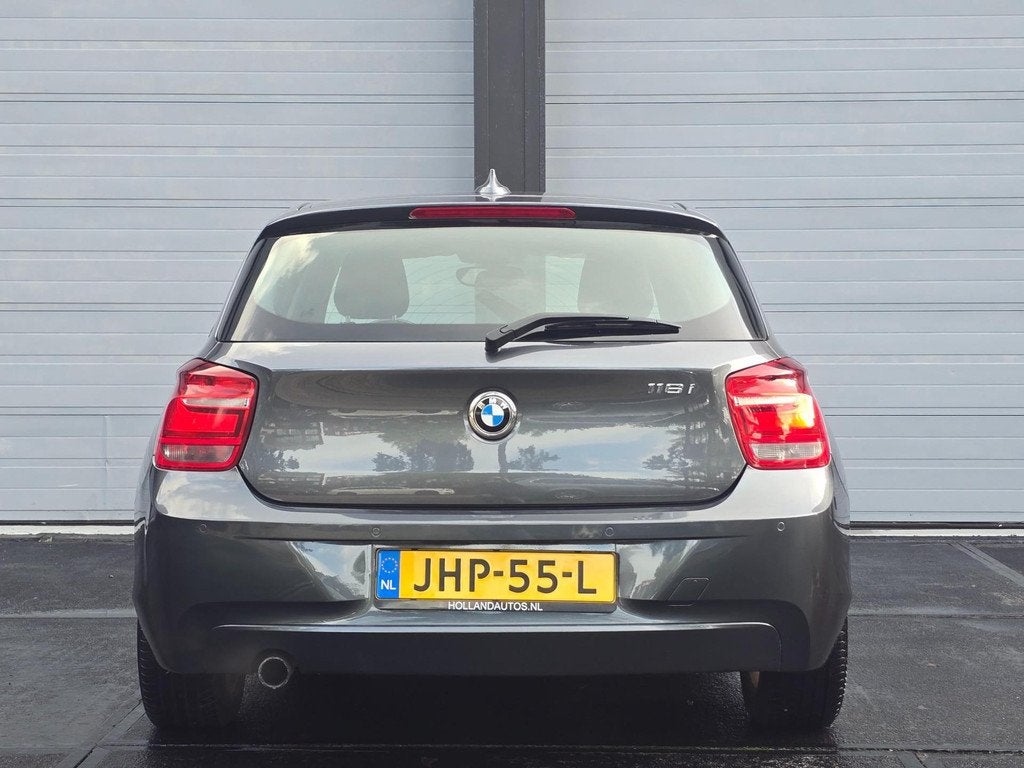 BMW 1-serie 116i 5 deurs nette staat, Auto's, BMW, 1-Serie, Euro 5, Gebruikt, Zwart