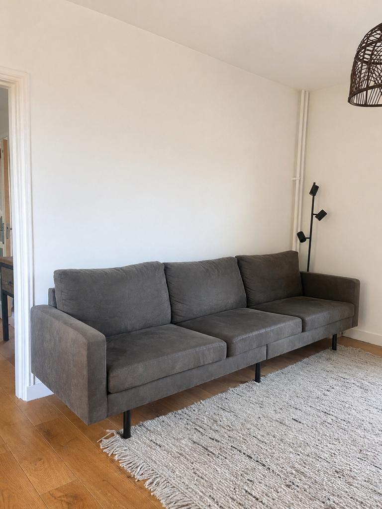 Leen Bakker Collin 4-zits bank antraciet lederlook, Ophalen, 250 tot 300 cm, 75 tot 100 cm, Zo goed als nieuw