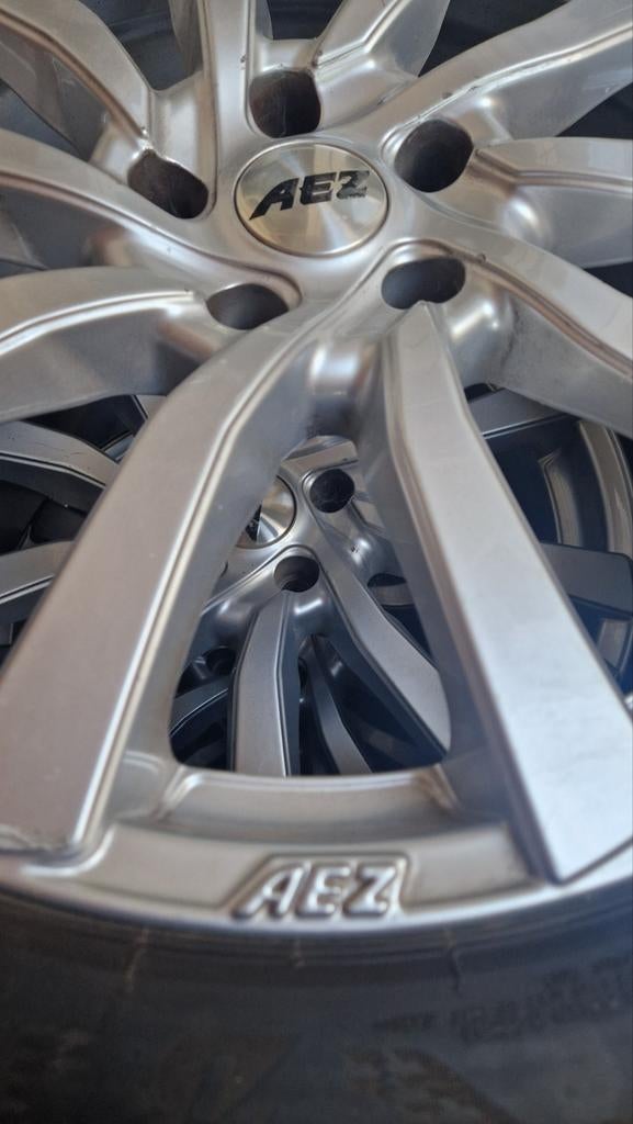 4x AEZ lichtmetalen velgen met Bridgestone Turanza 245/40R19, Auto-onderdelen, Banden en Velgen, 245 mm, Ophalen of Verzenden