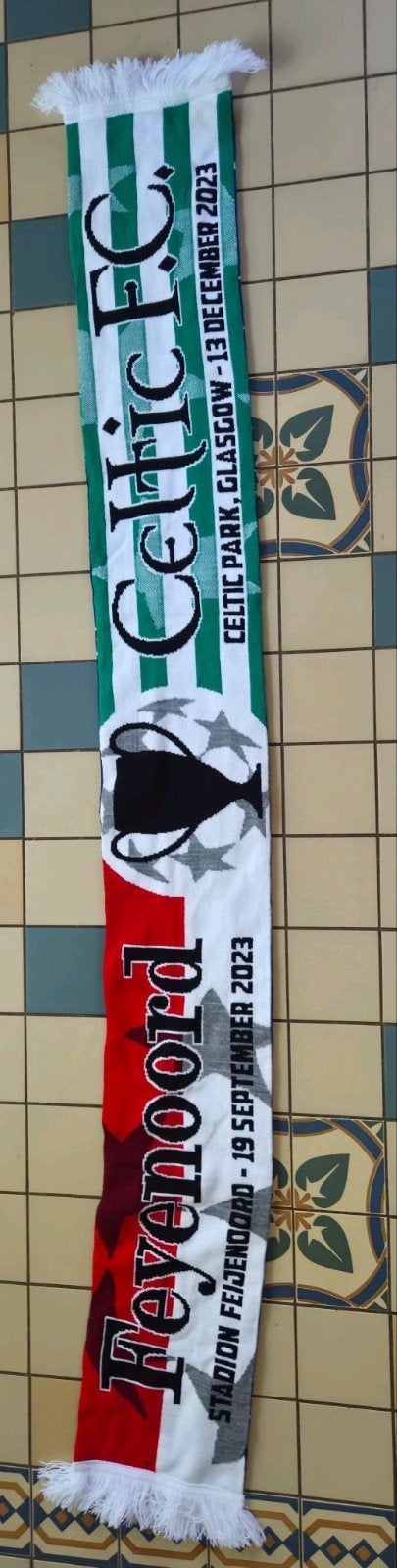 Champions League sjaal Feyenoord - Celtic, Ophalen of Verzenden, Zo goed als nieuw, Feyenoord, Vaantje of Sjaal